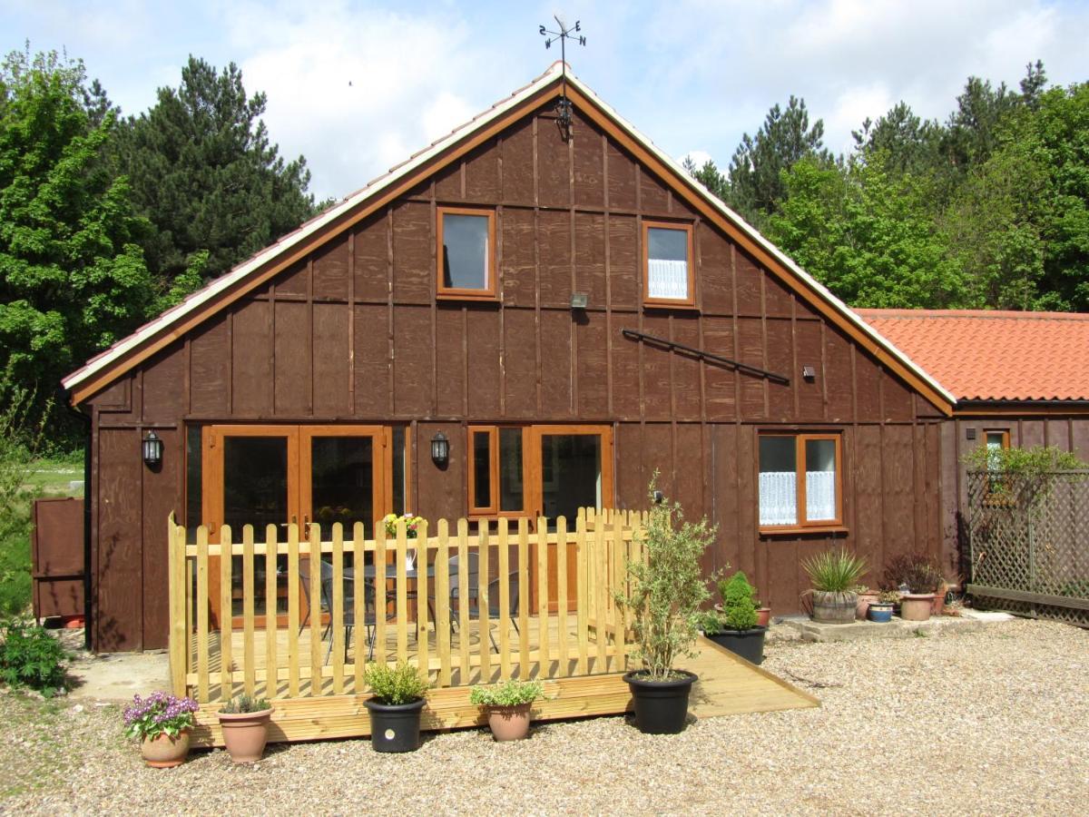 Deerewood Cottage Thorpe Market Exterior photo